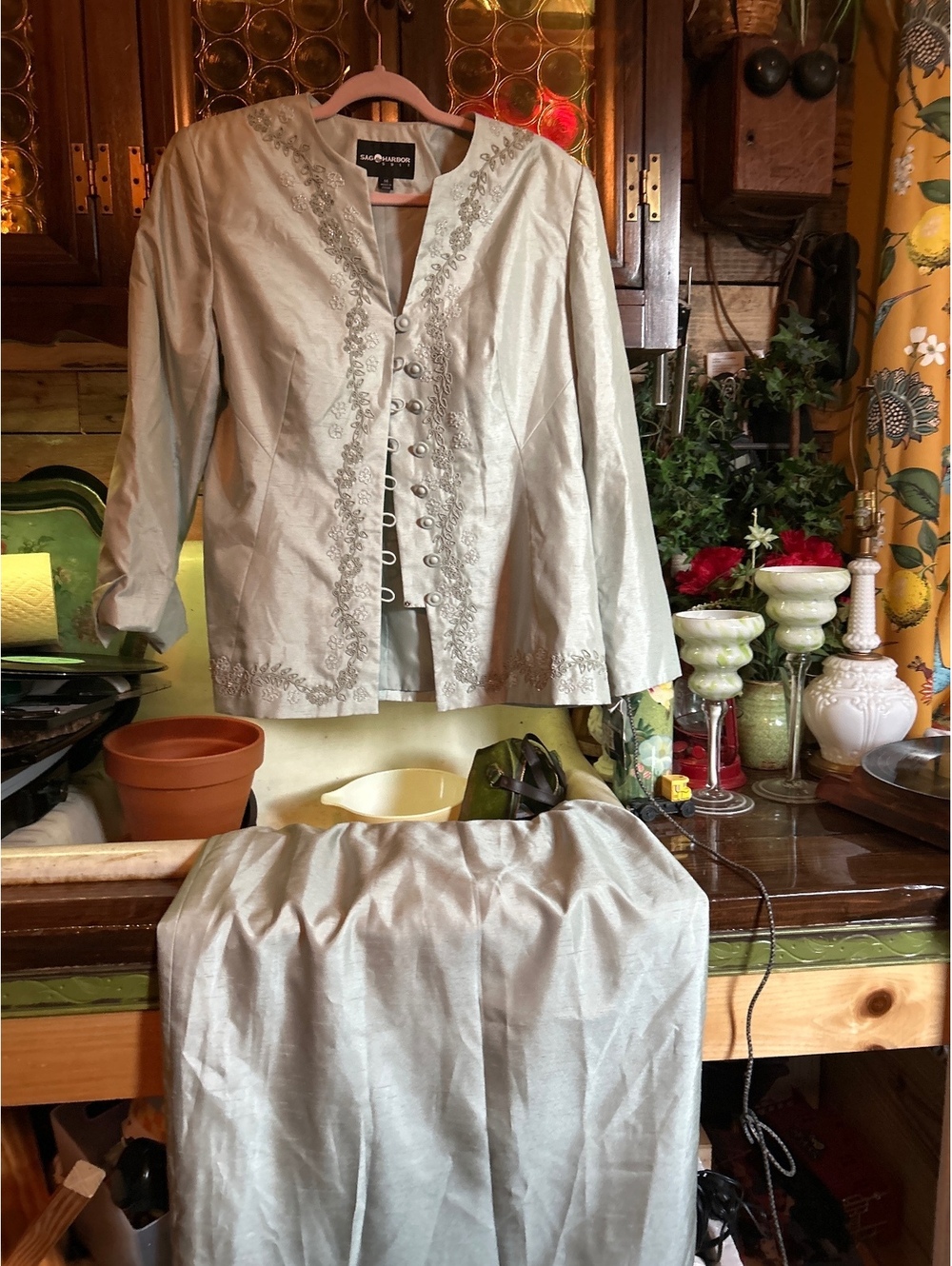 Sag Harbor Women's Two-Piece Suit with Pastel Beading Size 14